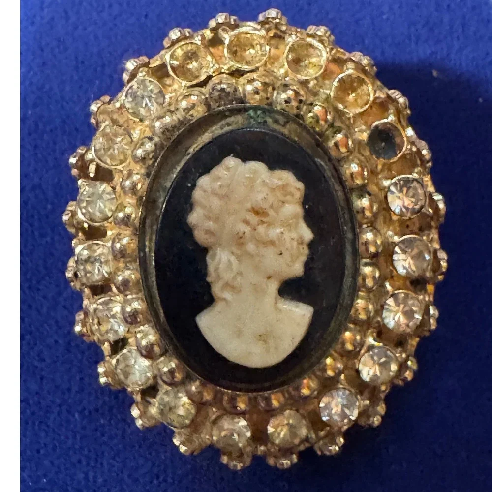 Vintage Coro Cameo Brooch Gold Tone Rhinestone Frame Signed Oval Pin Victorian